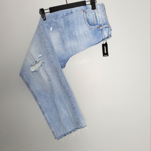 NWT Express Size 6 Curvy Super High Waisted Ripped Mom Jeans - Picture 4 of 12